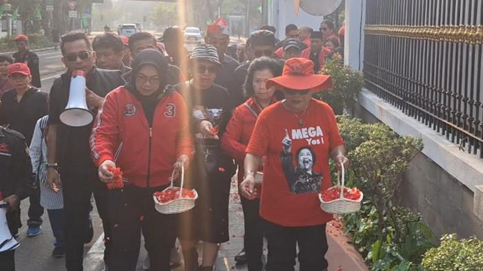 KUDATULI DPP PDIP - DPP PDI Perjuangan (PDIP) menggelar peringatan 29 tahun Peristiwa Kudatuli atau kerusuhan 27 Juli 1996 di Kantor DPP PDIP, Jalan Diponegoro, Menteng, Jakarta, Minggu (27/7/2025).