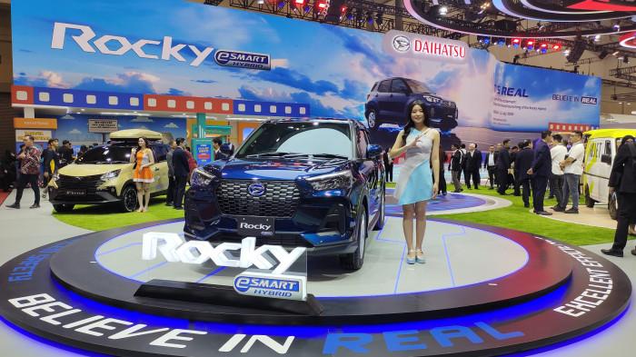 Daihatsu Rocky Hybrid di ICE GIIAS 2025