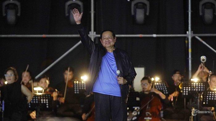 FOTO KONSER SBY DI PESTAPORA
