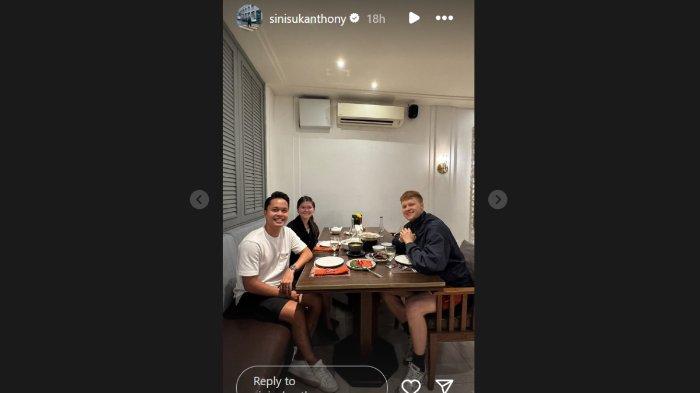 GINTING DAN ANTONSEN - Tangkapan layar dari akun Instagram pribadi Ginting, @sinisukanthony, Minggu (1/6/2025), memperlihatkan momen kebersamaan Ginting dengan pebulu tangkis Denmark, Antonsen.