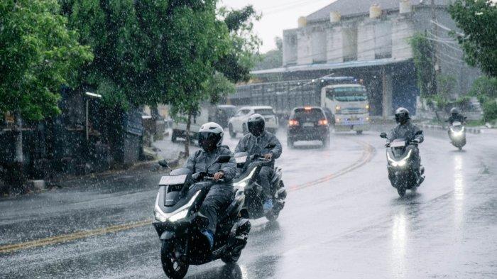 Hujan deras New PCX160