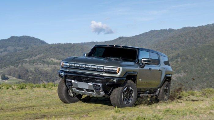 Hummer EV SUV