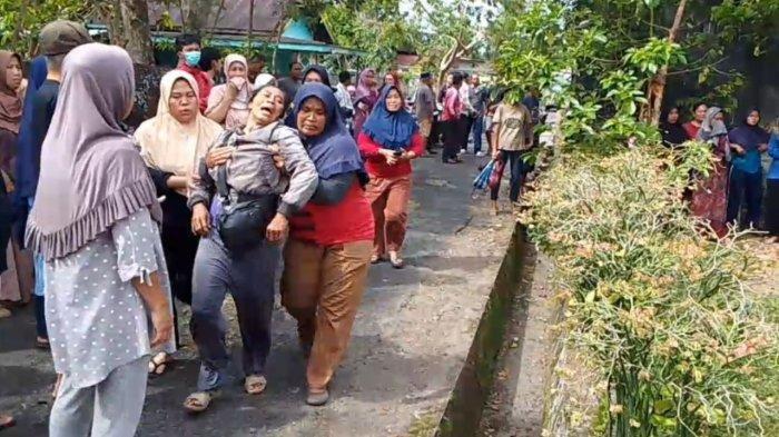 IBU KORBAN PEMBUNUHAN DI BENGKULU TRAUMA
