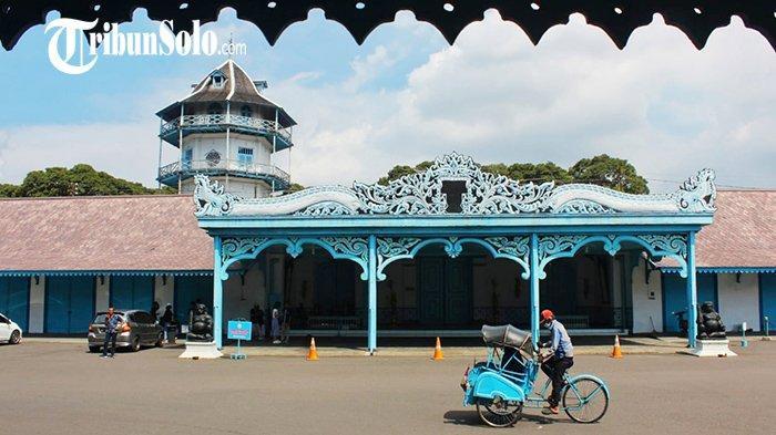 IKON BALUWARTI - Kondisi terkini Keraton Kasunanan Surakarta Hadiningrat di Kelurahan Baluwarti, Kecamatan Pasar Kliwon, Kota Solo, Sabtu (24/12/2022). Keraton Solo terletak di Baluwarti yang asal-usulnya memiliki sejarah panjang.