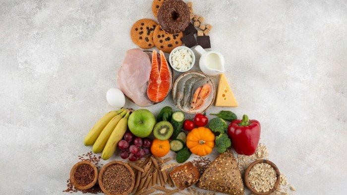 ILUSTRASI MAKANAN BERGIZI - Foto ini diambil dari Freepik pada Minggu (23/2/2025), memperlihatkan makanan bergizi seimbang.