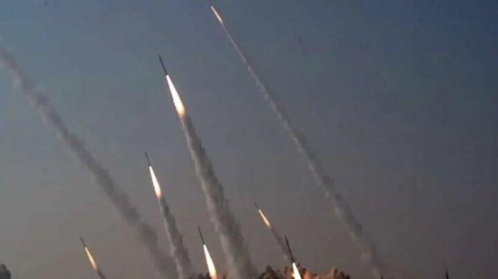 Iran melancarkan apa yang mereka sebut Operasi Janjji Sejati Ketiga ke Israel
