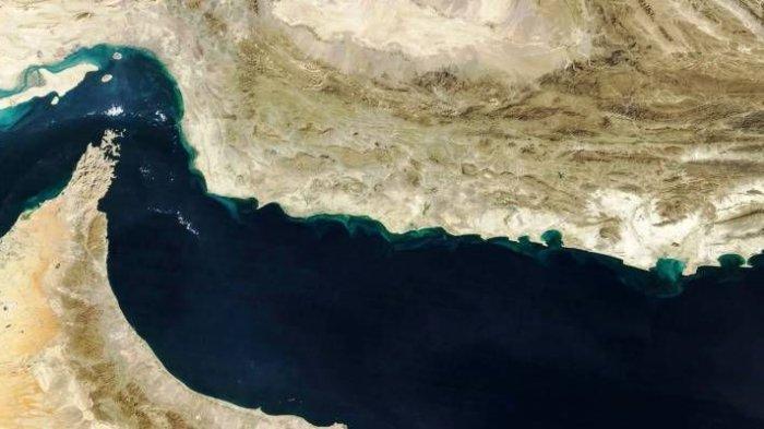 Iran Bergerak Menutup Selat Hormuz, Siap-siap Harga Minyak Meroket dan Perang Makin Besar - Halaman all - TribunNews | OPSIIN-1