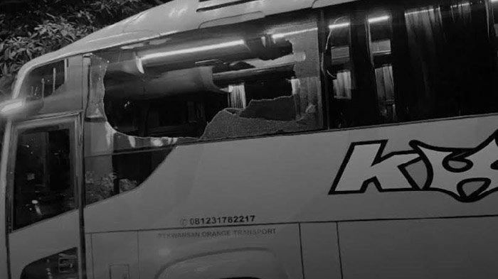 KACA PECAH DI BUS PERSIK