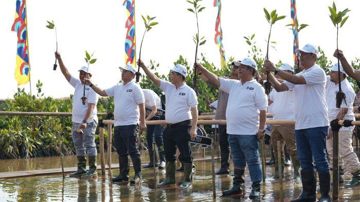 Fasilitasi Penanaman Mangrove di Marunda, KCN Dukung Langkah Hijau Pemprov DKI Jakarta