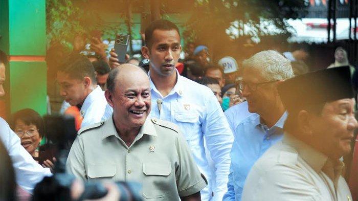 KEPALA BGN - Kepala Badan Gizi Nasional (BGN), Dadan Hindayana menyatakan, tidak ada persiapan dalam kunjungan Presiden Prabowo Subianto dan Tokoh Filantropis Bill Gates untuk memantau penyaluran Makan Bergizi Gratis (MBG) di SD Negeri Jati 03, Jakarta, Rabu (7/5/2025).