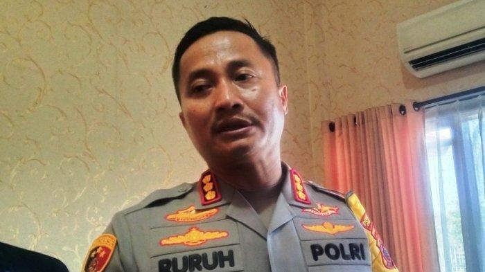 Kapolresta Cilacap, Kombes Ruruh Wicaksono dirotasi menjadi ajudan Wakil Presiden Gibran Rakabuming Raka. Rotasi jabatan itu tertuang dalam surat telegram Nomor:ST/1422/VI/KEP./2025 tanggal 24 Juni 2025 yang ditandatangani Kapolri Jenderal Listyo Sigit Prabowo atas nama As SDM Irjen Anwar.