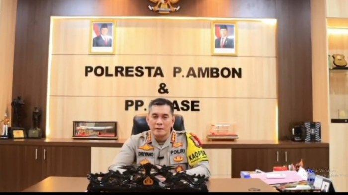 Kapolresta Pulau Ambon dan Pulau-pulau Lease, Kombes Pol Driyano Andri Ibrahim saat meminta maaf buntut insiden polisi banting warga.