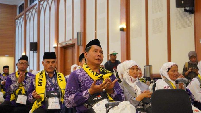 Keberangkatan Jemaah Haji Kloter 1