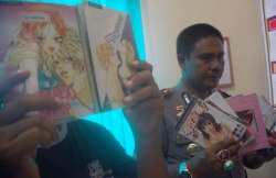 Rentalkan Komik Porno, Dosen Aceh Ditangkap - TribunNews.com