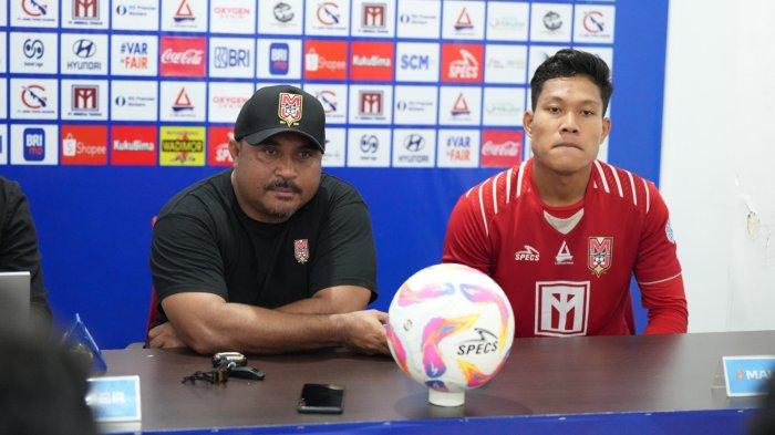 PRA LAGA - Pelatih kepala Malut United Imran Nahumarury dan pemain bek-tengah Wahyu Prasetyo dalam sesi konferensi pers sebelum laga menghadapi PSIS Semarang pada pekan ke-33 Liga 2024/2025, Kamis (15/5/2025). (Website Malut - 15/5/2025)
