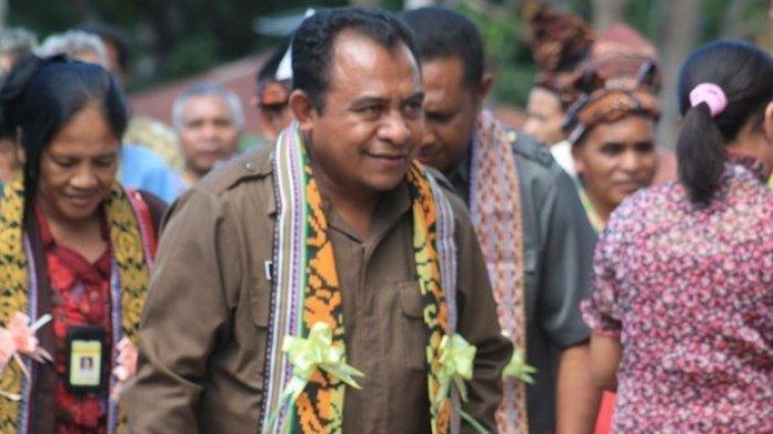 EKS BUPATI TTU TEWAS - Mantan Bupati Timor Tengah Utara (TTU), Raymundus Sau Fenandes tewas usai perahu yang ditumpanginya untuk memancing tenggelam di perairan Oebubun, Desa Oepuah, Kecamatan Biboki Moenleu, pada Kamis (27/3/2025) sekira pukul 02.00 WITA. Selain dirinya, ada dua korban tewas lainnya yaitu seorang pria dewasa dan anak-anak.
