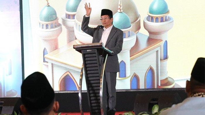 PERAN MASJID - Menteri Agama Nasaruddin Umar saat menutup kegiatan Saraloka Kemasjidan dan Kick-Off Program FOREMOST, di Jakarta, Selasa (8/7/2025). Nasaruddin berharap ke depan setiap masjid dapat menjadi tempat service rohani, ruang pemulihan batin, dan penguatan moral umat.