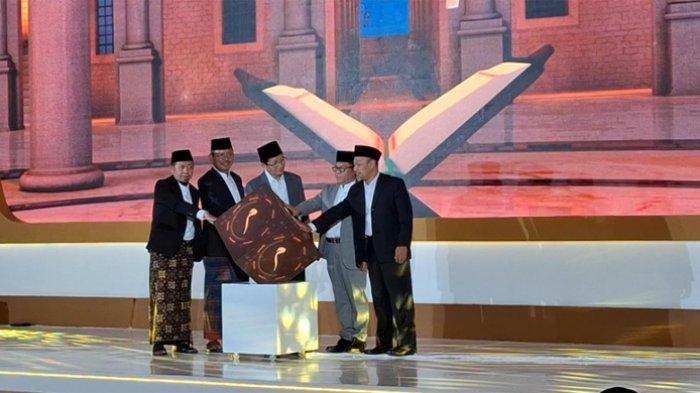 MUSABAQAH QIRAATIL KUTUB - Kementerian Agama menggelar lomba pembacaan kitab tingkat internasional atau Musabaqah Qira'atil Kutub (MQK) tingkat Internasional untuk pertama kalinya. Lomba baca kitab ini akan berlangsung di Pesantren As’adiyah Sengkang, Kabupaten Wajo, Sulawesi Selatan, pada 1-7 Oktober 2025. Foto Kick Off Musabaqah Qiraatil Kutub Internasional di Kantor Kementerian Agama, Jakarta, Selasa (8/7/2025).