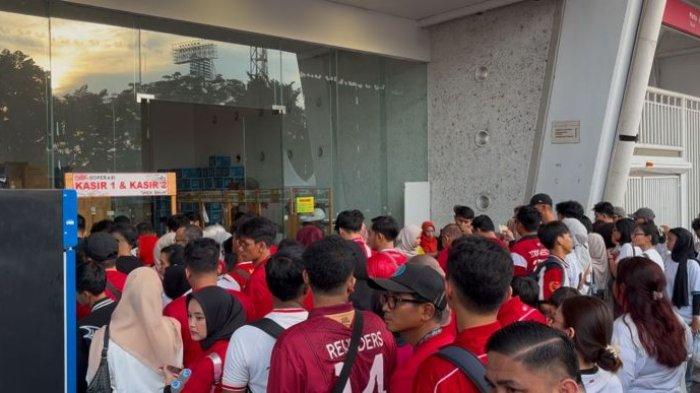 NGABUBURIT DI SUBK - Berbagai aktivitas suporter 4