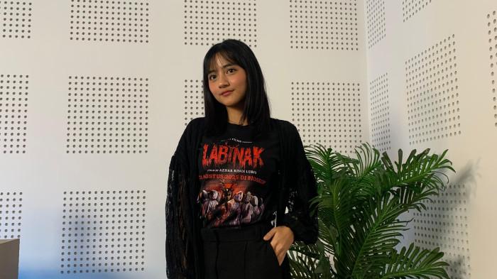 PROFIL NAYLA PURNAMA - Memulai  karir sejak kecil, Nayla Purnama kini jalani profesi yang sudah jadi impiannya sejak lama di dunia entertain khususnya seni peran. Nayla Purnama usai mampir ke Si Paling Seleb Tribunnews, Kamis (31/7/2025).
