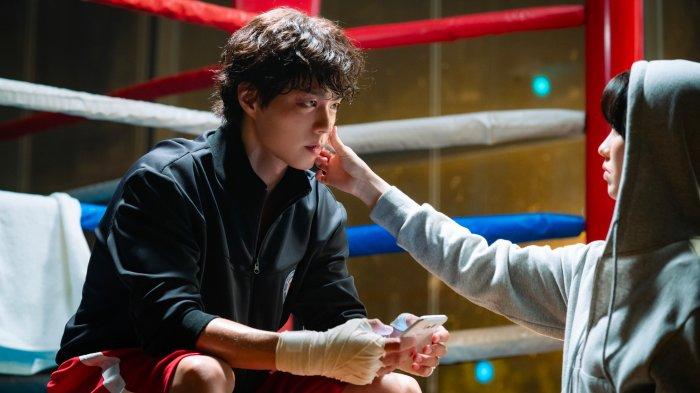 SERIAL GOOD BOY - Aktor Park Bo Gum dan Kim So Hyun dalam serial GOOD BOY yang dirilis Prime Video Sabtu (31/5/2025)