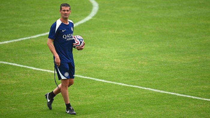 PELATIH INTER - Cristian Chivu memimpin sesi latihan Inter Milan jelang pertandingan Piala Dunia Antarklub 2025. (Foto diambil dari website resmi pada Selasa (17 Juni 2025).