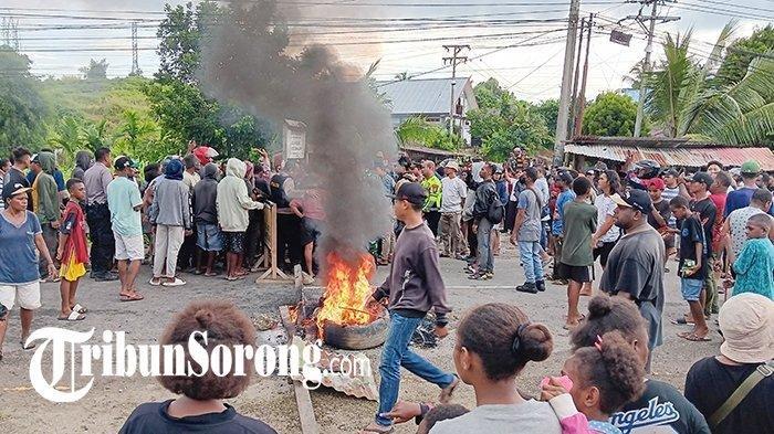 Pemalangan Jalan Buntut Tewasnya Warga Sorong