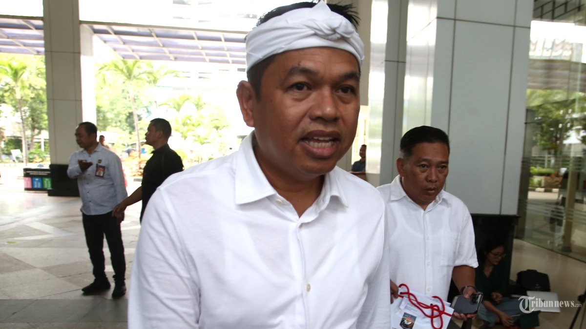 GUBERNUR JAWA BARAT - Foto Gubernur Jawa Barat Dedi Mulyadi saat menjalani tes kesehatan dan pengambilan tanda pangkat di Kantor Kemendagri, Jakarta, Minggu (16/2/2025). Dedi Mulyadi sempat menegur Komandan Koramil (Danramil) saat mengecek program Eiger Camp di Bandung.