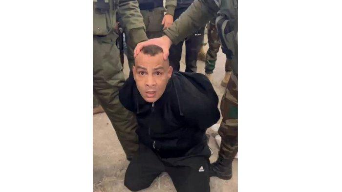 DIPERMALUKAN - Tangkap layar Khaberni, Selasa (25/2/2025), Pemimpin Batalyon Jenin, Mahmoud Jabarin, ditangkap oleh pasukan keamanan PA. Hamas menyatakan, penangkapan ini merupakan bentuk mempermalukan Jabarin.