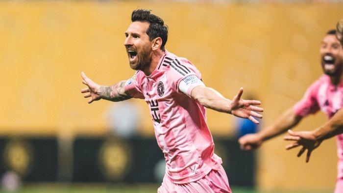 SELEBRASI MESSI - Penyerang Inter Miami, Lionel Messi melakukan selebrasi setelah mencetak gol ke gawang FC Porto pada matchday 2 Piala Dunia Antarklub 2025, Jumat (20/6/2025) dini hari WIB.