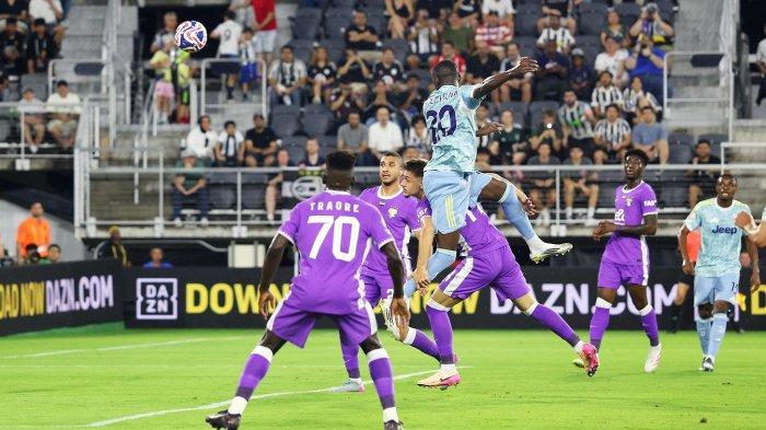 KOLO MUANI - Penyerang Juventus, Randal Kolo Muani mencetak gol melalui tandukan saat melawan Al Ain pada matchday perdana Grup G Piala Dunia Antarklub 2025, Kamis (19/6/2025) pagi WIB. Juventus berhasil menang dengan skor 5-0.