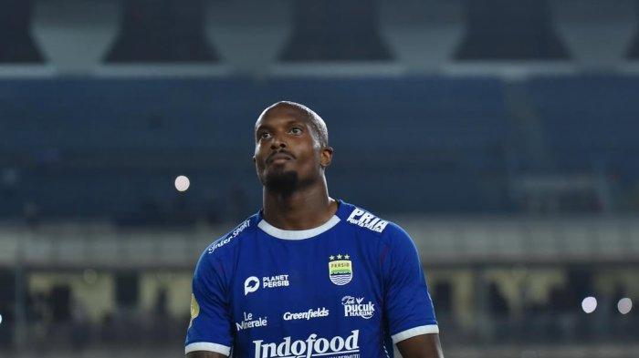 AKSI KASTANEER - Striker Timnas Curacao Gervane Kastaneer ketika memperkuat Persib Bandung pada pertandingan Liga 1 musim 2024/2025. (Instagram Kastaneer - 11/6/2025)