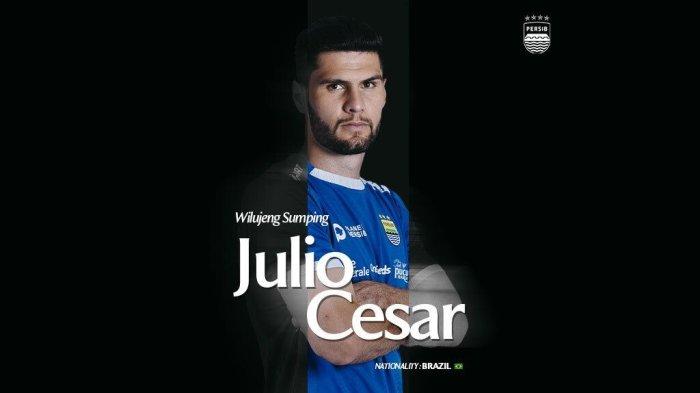 PEMAIN BARU PERSIB - Persib Bandung mendatangkan pemain bek-tengah asal Argentina, Julio Cesar dalam masa bursa transfer Liga 1 musim 2025/2026. Cesar sebelumnya memperkuat klub asal Thailand, Singha Chiangrai United. (Website Persib - 26/6/2025)