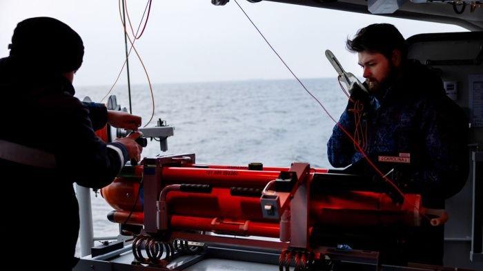 PATROLI DI LAUT BALTIK - Personel Angkatan Laut Polandia melakukan patroli di Laut Baltik. NATO telah meningkatkan keamanan di Laut Baltik menyusul serangkaian insiden di mana kabel listrik, jaringan telekomunikasi, dan jaringan pipa gas rusak pascainvasi Rusia ke Ukraina pada Februari 2022.