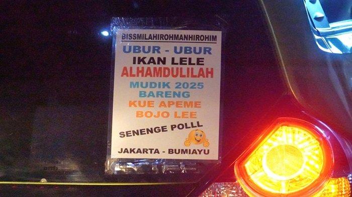 Ragam Tulisan lucu yang ditempel pemudik di kendaraannya.