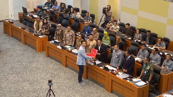 Besok, DPR Sahkan Revisi UU TNI