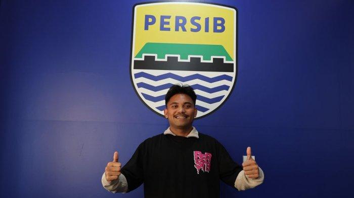 DONE DEAL - Persib Bandung resmi memperkenalkan Saddil Ramdani sebagai rekrutan pertama di masa bursa transfer menjelang musim baru Liga 1 2025/2026, Rabu (11/6/2025). (Laman Persib - 11/6/2025)