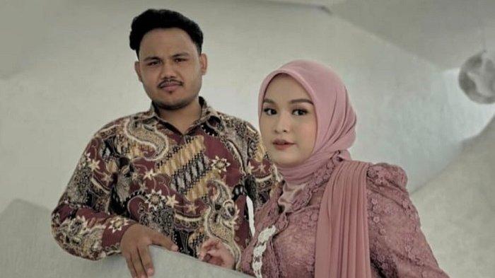 Salma Salsabil dan Dimansyah Laitupa lamaran, namanya sampai trending