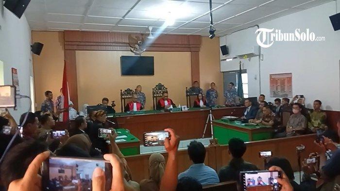 Sidang Jokowi