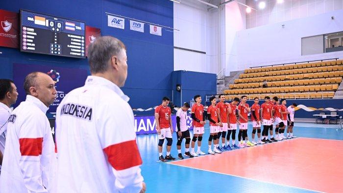 TIMNAS VOLI AVC - Skuad Timnas voli putra Indonesia sebelum tanding melawan Thailand pada AVC Nations Cup 2025 di Bahrain