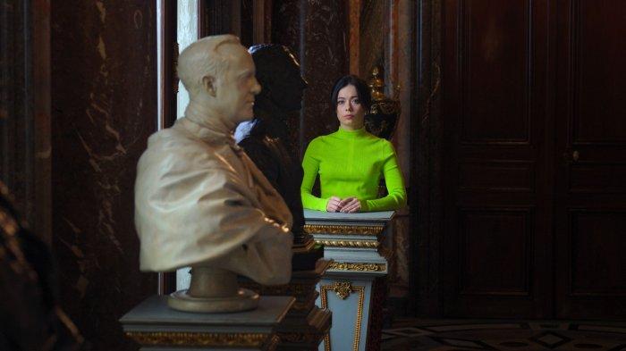 Su Majestad Season 1 DFGH