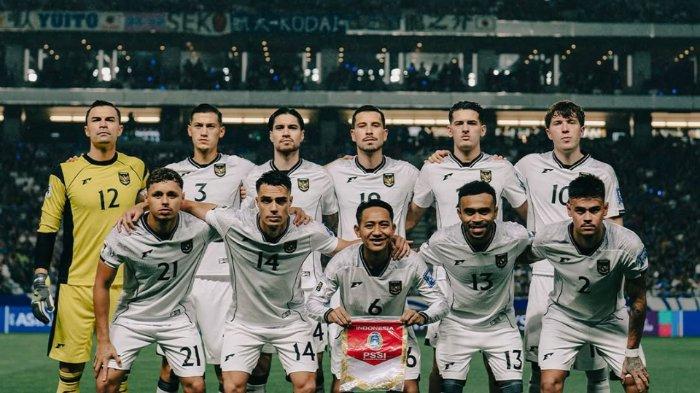 SKUAD GARUDA - Para pemain Timnas Indonesia sebelum melawan Jepang dalam laga grup C ronde 3 Kualifikasi Piala Dunia 2026 di Stadion Suita Osaka, Selasa (10/6/2025) sore WIB. (PSSI)