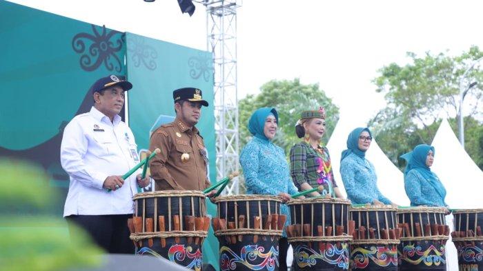 Tri Tito Karnavian saat membuka Festival Usaha Mikro