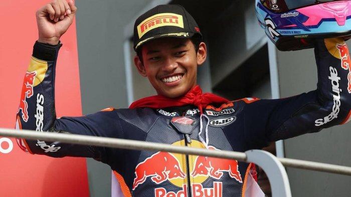 PRESTASI BALAP INDONESIA - Veda Ega Pratama, pembalap muda Indonesia asal Gunung Kidul Jogyakarta, berhasil menjuarai ajang bergengsi Red Bull Rookies Cup (RBRC) 2025 yang digelar di Sirkuit Mugello, Italia, pada 21 dan 22 Juni 2025.