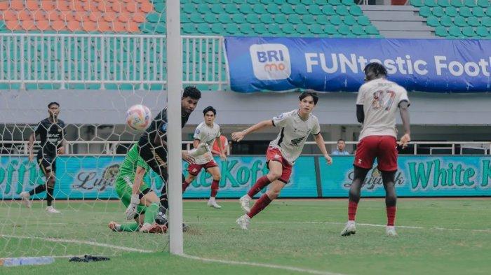 PSM MAKASSAR - PSM Makassar vs CAHN FC dalam leg pertama semifinal ASEAN Club Championship 2024-2025.
Berikut ini jadwal, dan peluang Juku Eja menembus Final ASEAN Club