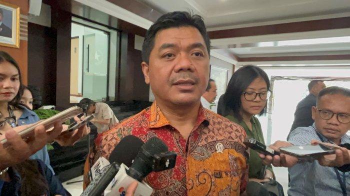 DUBES RI UNTUK AS - Wakil Menteri Sekretaris Negara (Wamen Sesneg) Juri Ardiantoro di Gedung Kementerian Sekretariat Negara, Jakarta, Selasa, (24/6/2025). Istana menegaskan pengisian kursi Duta Besar Republik Indonesia untuk Amerika Serikat (Dubes RI untuk AS) masih menunggu waktu dan kandidat yang tepat.