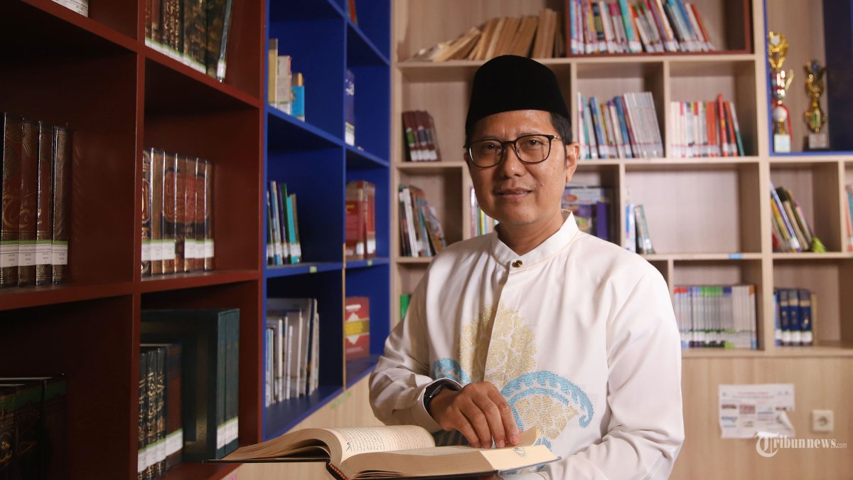 Profil Cholil Nafis, Wakil Ketua MUI yang Sebut Haram Umumkan Idulfitri Selain oleh Pemerintah