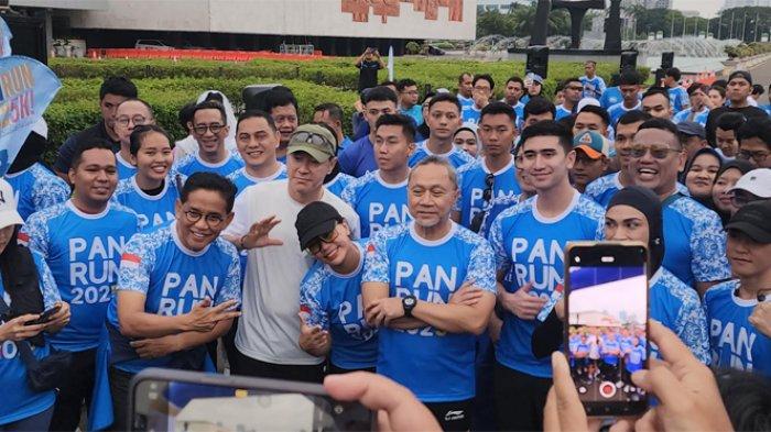 PAN RUN 2025 - Ketua Umum DPP Partai Amanat Nasional (PAN) Zulkifli Hasan (Zulhas) membuka acara PANRUN 2025, di halaman Gedung DPR RI, Senayan, Jakarta, Minggu (23/2/2025). Acara tersebut turut dihadiri mantan pelatih Timnas Indonesia asal Korea Selatan Shin Tae-yong.