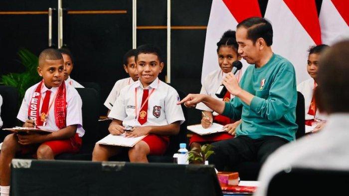 Saat Jokowi Kagum Sama Anak-Anak Papua yang Jago Matematika