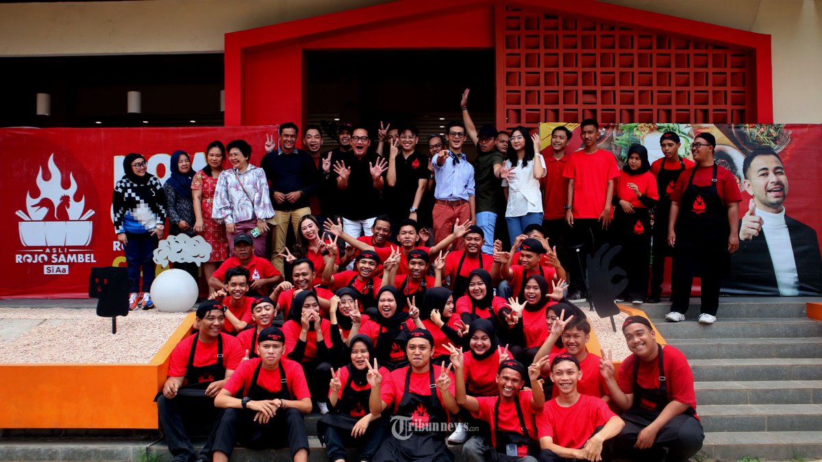 Bimo Ariobuwono, Vice Presiden Food and Bevarage Adhya Group saat launching Rojo Sambel, Senin (9/10/2023) di Cijantung, Jakarta. (FX ISMANTO) (TRIBUNNEWS.COM/FX ISMANTO)